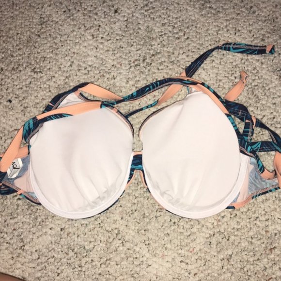 Bikini Set- Top Size - E Bottom Size- Large - Picture 3 of 7